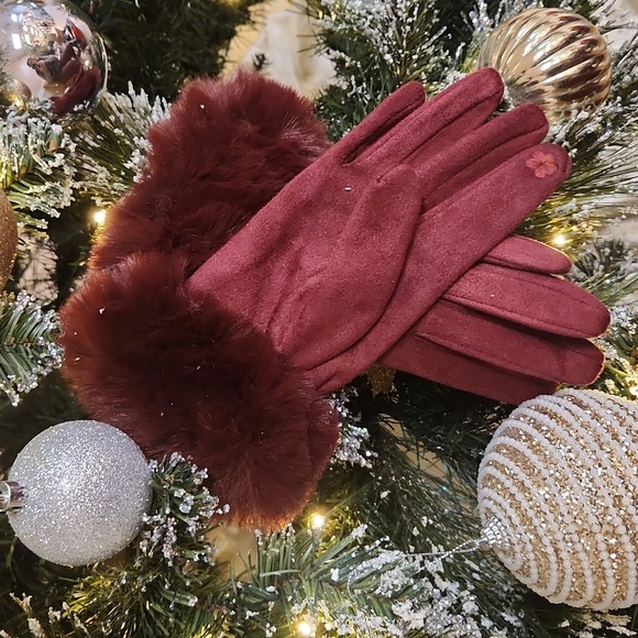 NEW UGG GLOVES - Picture 2 of 3
